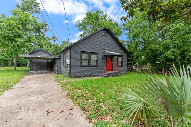 property at 1017 Yorkshire St
