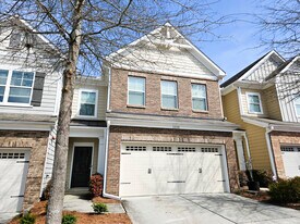 1113 Dayton Dr in Smyrna, GA - Building Photo
