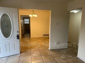 6611 Pinocchio Dr in Jacksonville, FL - Building Photo - Building Photo