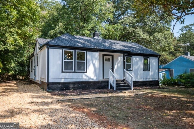 property at 495 Clover St