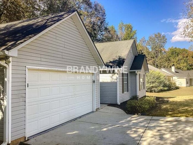 150 Wynfield Dr in Porterdale, GA - Building Photo - Building Photo