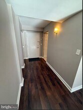 7621 Tremayne Pl in McLean, VA - Building Photo - Building Photo