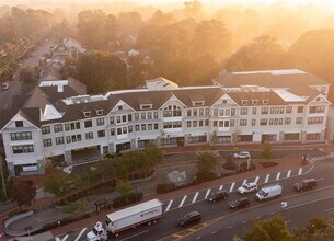 1000 New York Ave in Huntington Station, NY - Building Photo - Building Photo