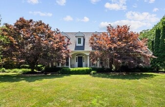 233 Forest Ct in Edwardsville, IL - Building Photo - Building Photo
