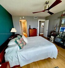 2150 Sans Souci Blvd in North Miami, FL - Foto de edificio - Building Photo