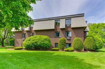 property at 13 Hallmark Gdns