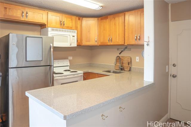 796 Isenberg St in Honolulu, HI - Building Photo - Building Photo