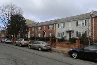 1826 C St SE in Washington, DC - Foto de edificio - Building Photo