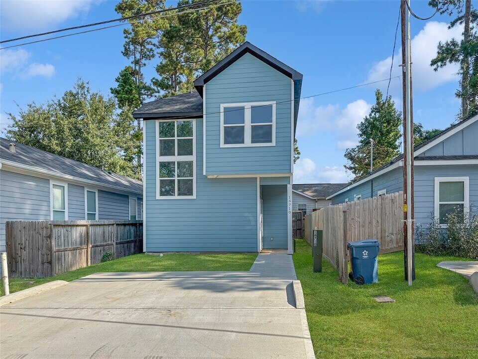 16710 E Forrestal St in Montgomery, TX - Building Photo