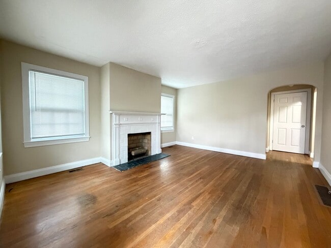 825 Parkway Dr in Louisville, KY - Building Photo - Building Photo