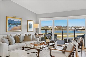 2981 Quedada in Newport Beach, CA - Foto de edificio - Building Photo