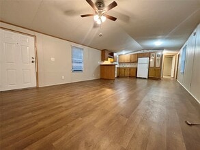 13295 Pecan Tree Dr in Willis, TX - Building Photo - Building Photo