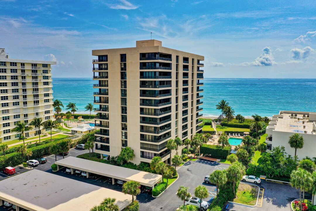 450 Ocean Dr in Juno Beach, FL - Building Photo