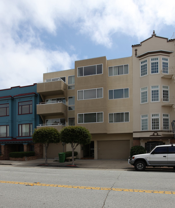 3040 Franklin St in San Francisco, CA - Building Photo