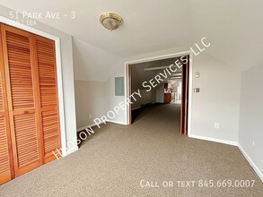 51 Park Ave in Arlington, NY - Building Photo - Building Photo