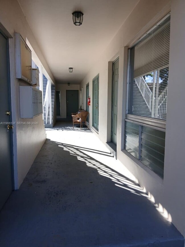 3031 NE 21st Terrace in Fort Lauderdale, FL - Building Photo - Building Photo