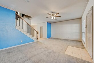 2393 Homewood Ln in Grand Prairie, TX - Foto de edificio - Building Photo