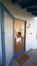 1560 Cerro Gordo St in Los Angeles, CA - Building Photo - Building Photo