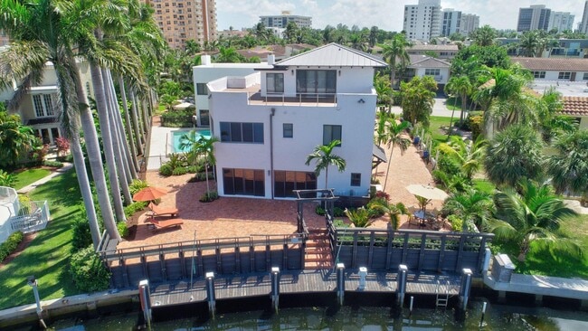 property at 1121 Bel Air Dr