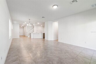 2811 Alpine Meadow Ln in Kissimmee, FL - Building Photo - Building Photo