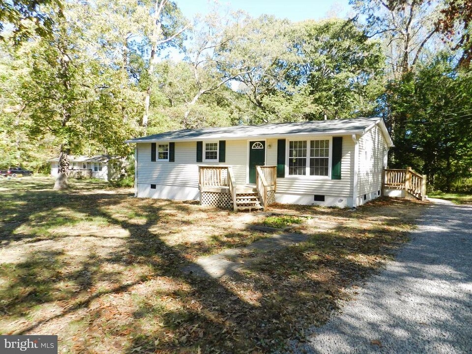 8167 Todd St in King George, VA - Building Photo