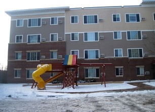 Village On 3rd Apartments in Rochester, MN - Building Photo - Building Photo