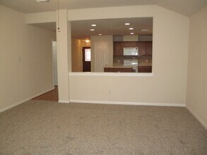 3142 Rendezvous Ct in Spring, TX - Foto de edificio - Building Photo