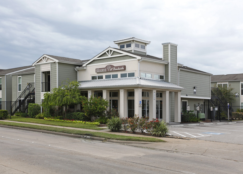 Reserve at Bankside in Houston, TX - Building Photo