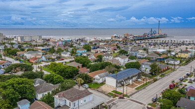 2002 27th St in Galveston, TX - Building Photo - Building Photo