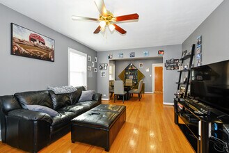 5622 N Kenneth Ave in Chicago, IL - Building Photo - Building Photo