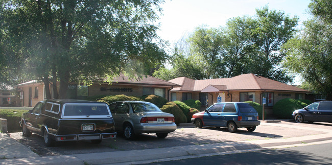 3030-40 Harlan St in Wheat Ridge, CO - Foto de edificio - Building Photo