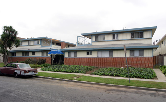 The El Segundo in Gardena, CA - Building Photo - Building Photo