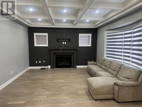 185 Faust Rdg in Vaughan, ON - Building Photo - Building Photo