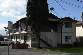 318 Dumont Ave in Hayward, CA - Building Photo - Building Photo