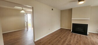 4112 Mimosa View Dr in Louisville, KY - Building Photo