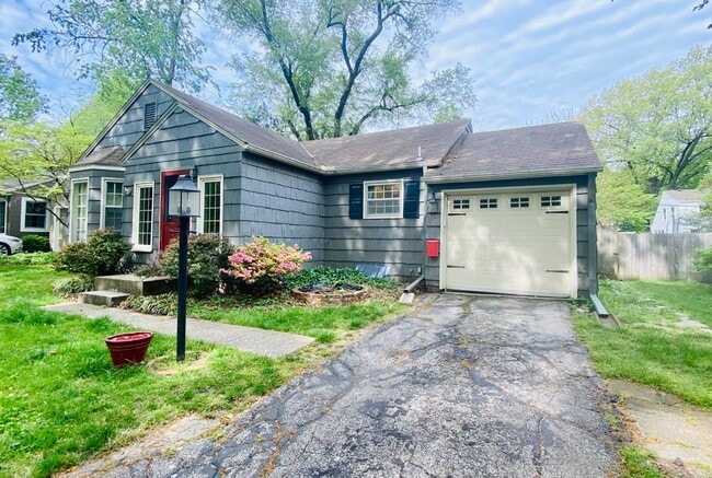 6832 Fontana St in Prairie Village, KS - Building Photo - Building Photo