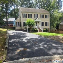 13009 Chancery Ct in Richmond, VA - Building Photo