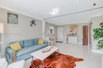 618 Euclid Ave, Unit 204 in Miami Beach, FL - Foto de edificio - Building Photo