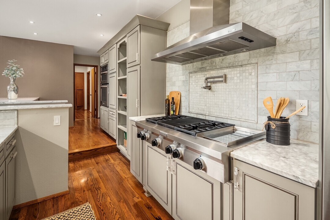 7215 175th St SW in Edmonds, WA - Building Photo