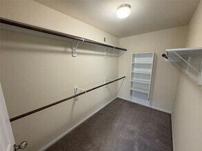 18326 W Hardy Rd in Houston, TX - Building Photo - Building Photo