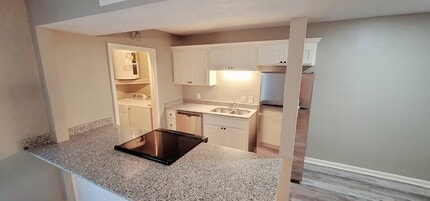 1859 Fox Run Dr in Lake Charles, LA - Building Photo - Building Photo