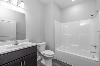 Renaissance Park Apartments in Charlestown, IN - Foto de edificio - Interior Photo