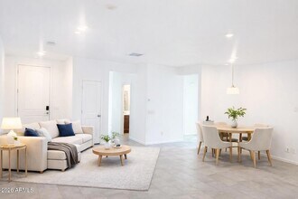 4544 N 91st Dr in Phoenix, AZ - Building Photo - Building Photo