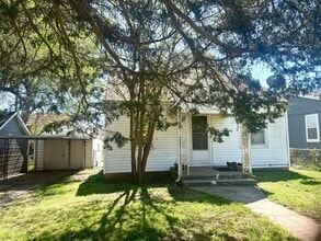 1806 W Olive St in Springfield, MO - Building Photo - Building Photo