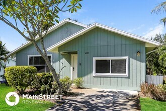 5688 SE Pine Ave in Stuart, FL - Building Photo - Building Photo