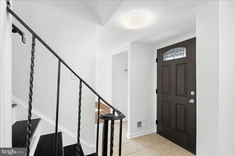 239 Nottoway St SE in Leesburg, VA - Building Photo - Building Photo