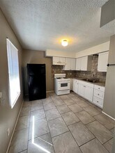 2007 E 16th St in Austin, TX - Building Photo - Building Photo
