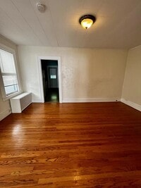 1745 Sanderson Ave, Unit 1 photo'