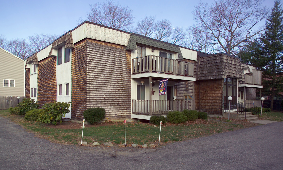 120 Eldridge St in Taunton, MA - Building Photo