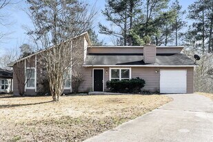 3500 Keels Ln in College Park, GA - Building Photo